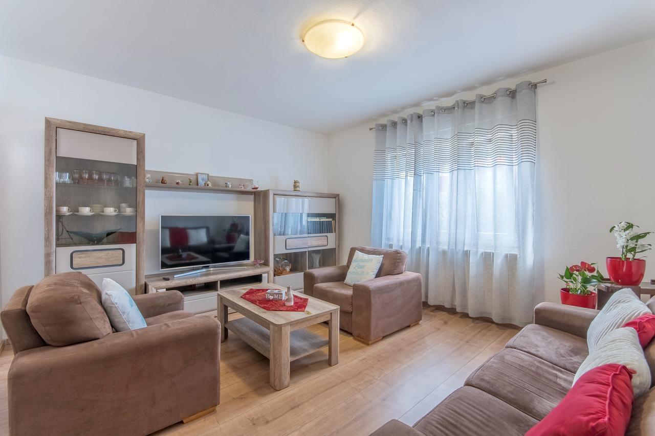 Apartment Luti PUY Exterior foto